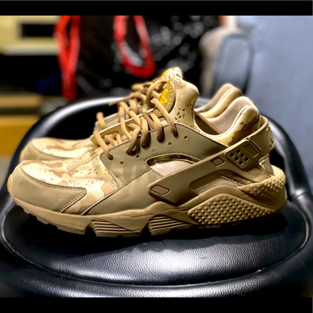 Nike air huarache desert camo